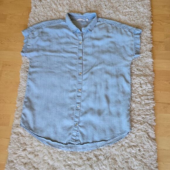 SOFT SURROUDINGS Light Blue Denim Button-Up Shirt Size Large Chambray - Picture 3 of 8
